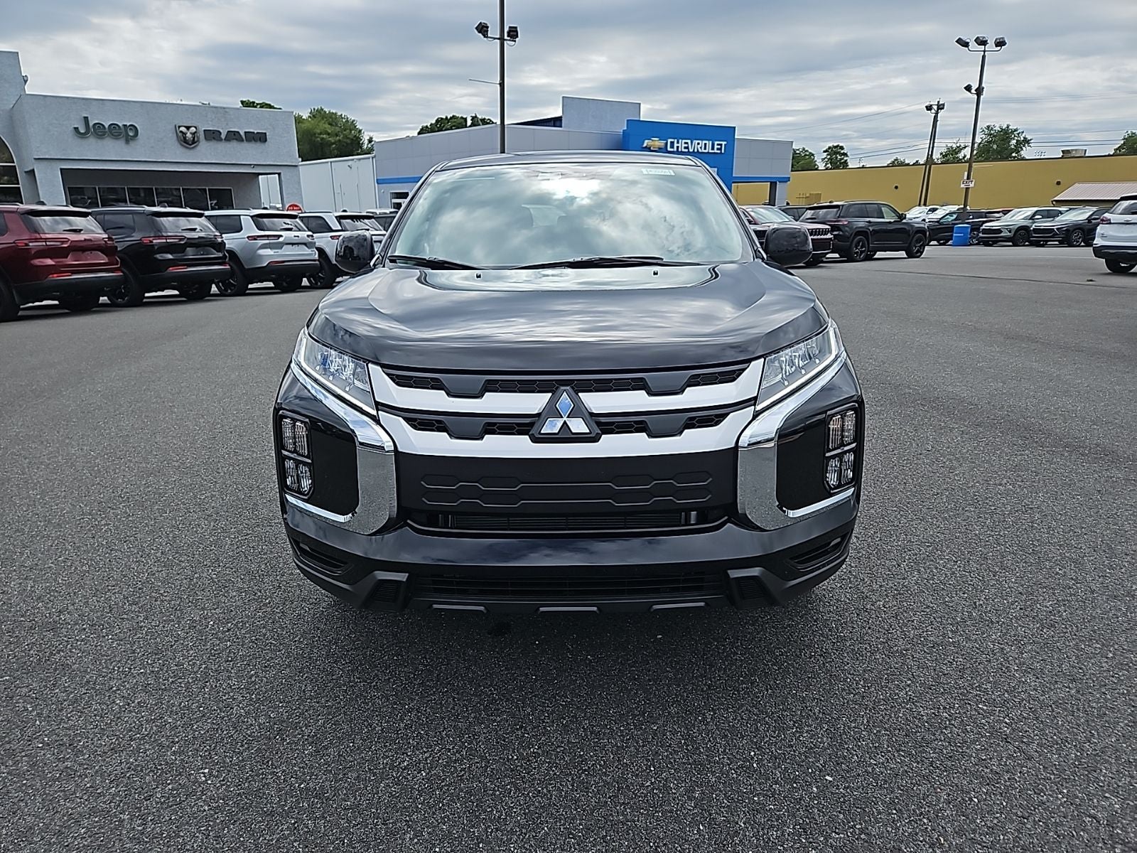 2025 Mitsubishi Outlander Sport ES