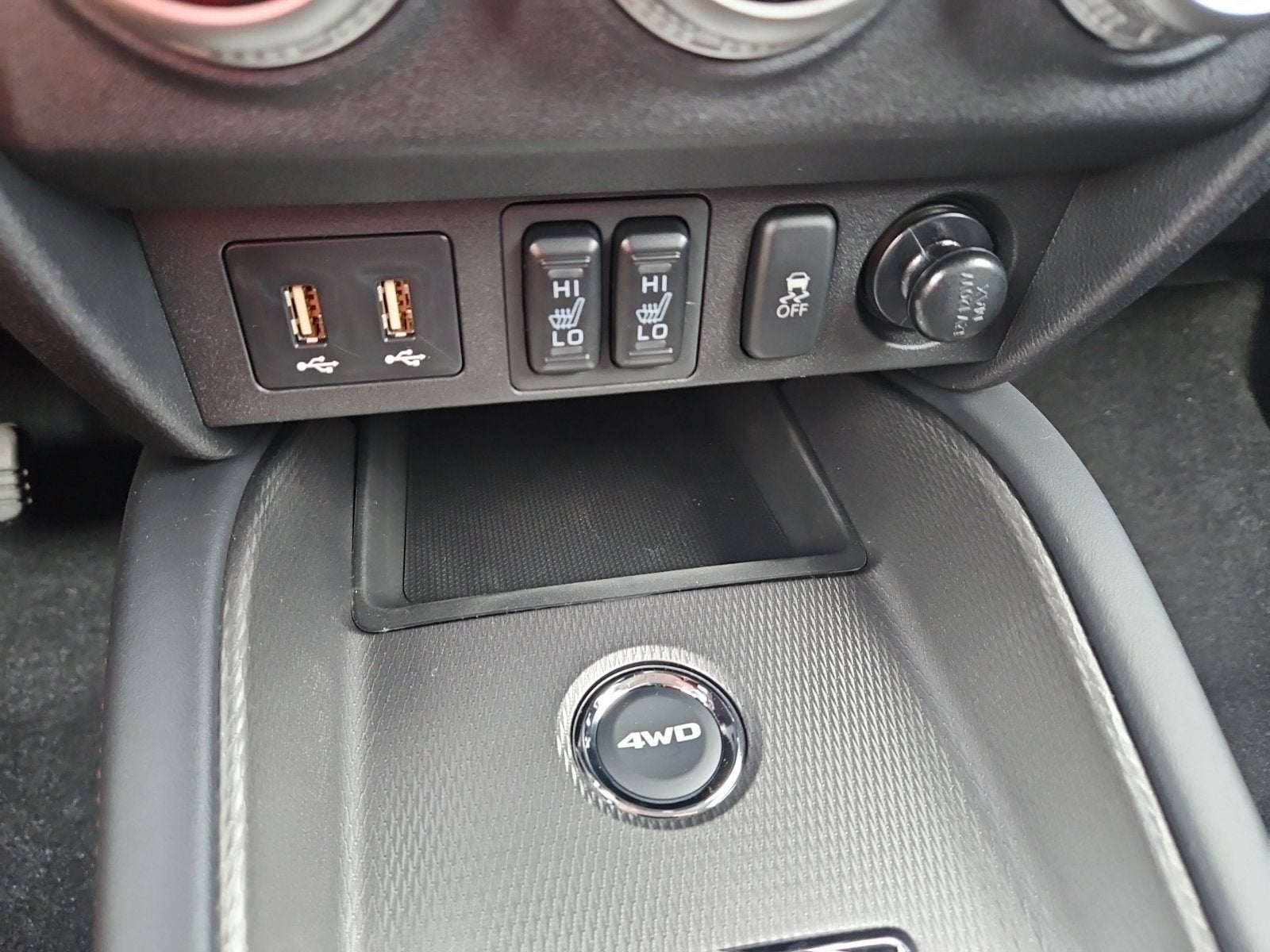 2027 Mitsubishi Outlander Sport SE