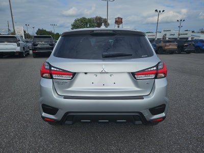 2027 Mitsubishi Outlander Sport SE