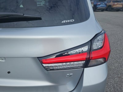 2027 Mitsubishi Outlander Sport SE