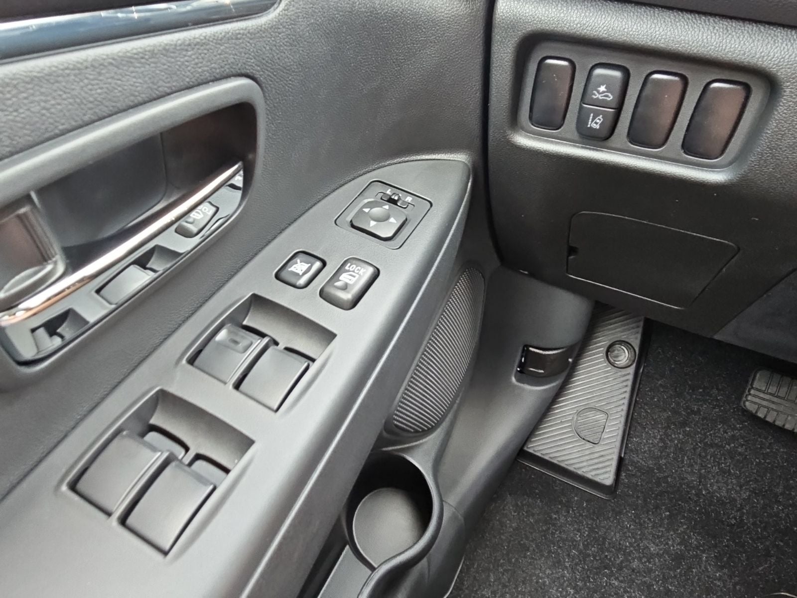 2026 Mitsubishi Outlander Sport ES