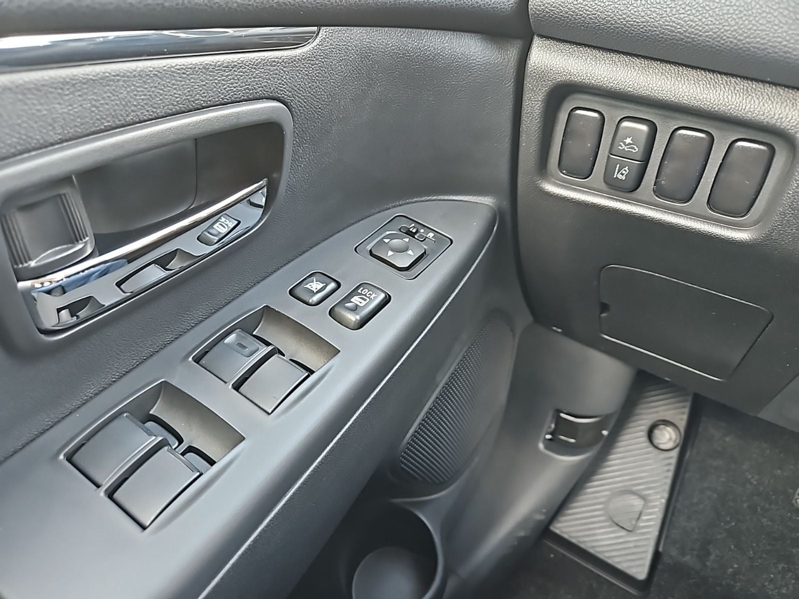 2026 Mitsubishi Outlander Sport ES