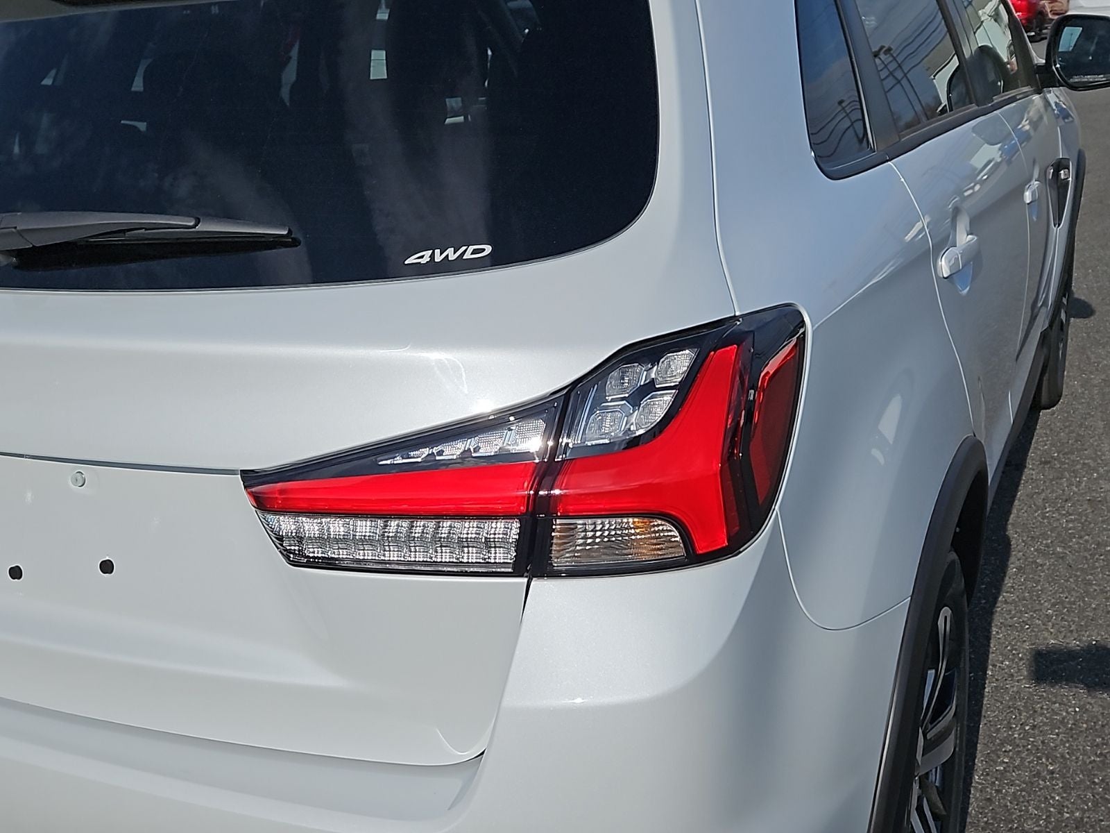 2026 Mitsubishi Outlander Sport ES