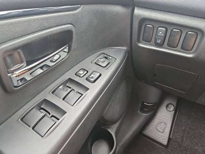 2027 Mitsubishi Outlander Sport LE