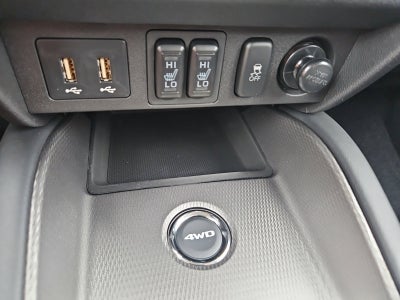 2027 Mitsubishi Outlander Sport LE