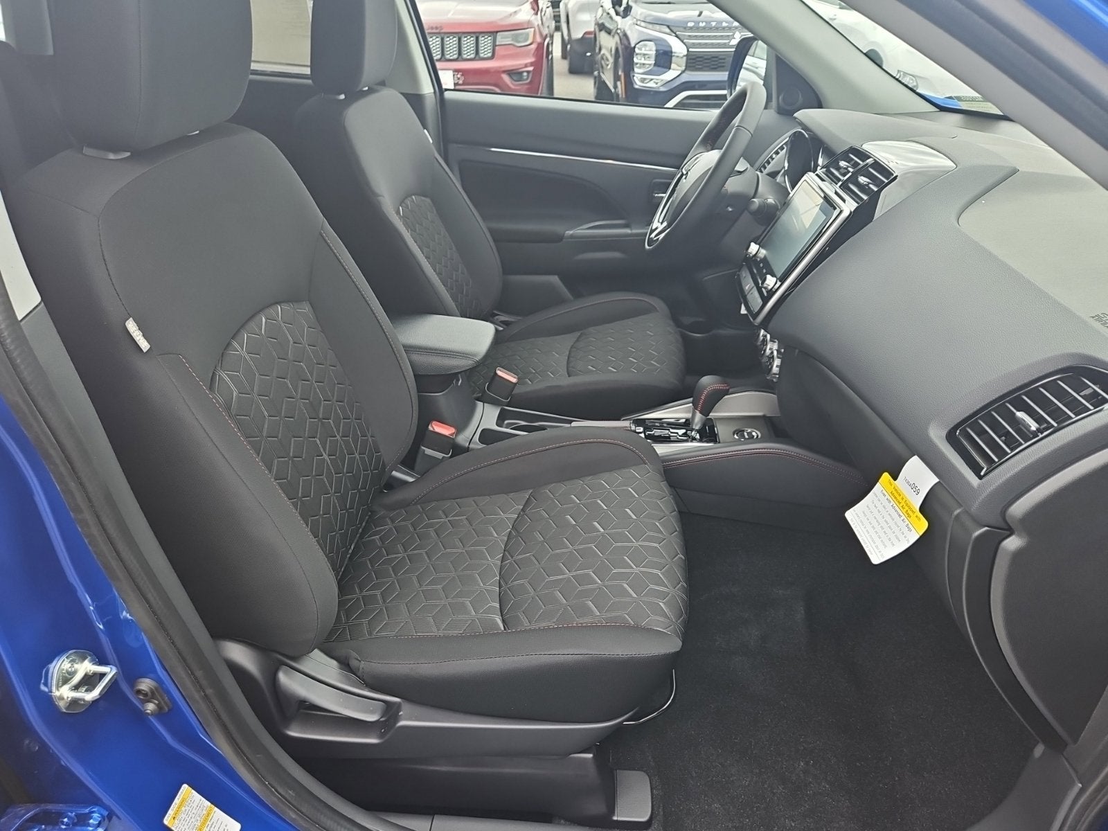 2027 Mitsubishi Outlander Sport LE