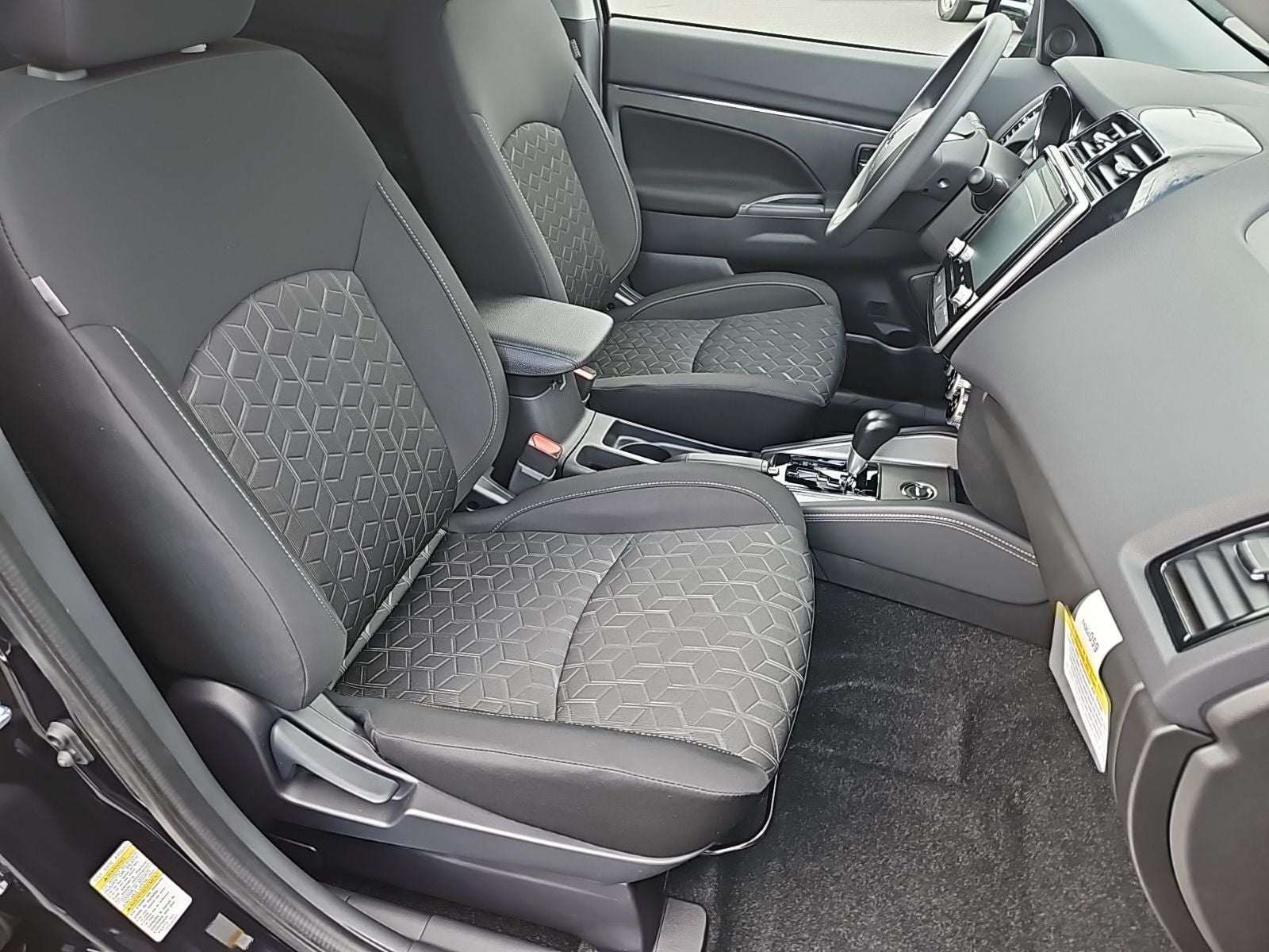 2026 Mitsubishi Outlander Sport ES