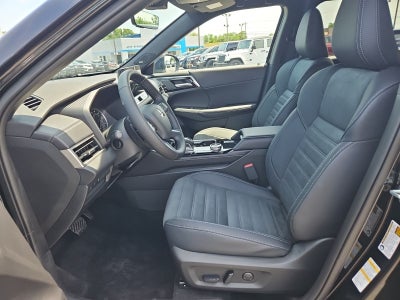 2026 Mitsubishi Outlander LE