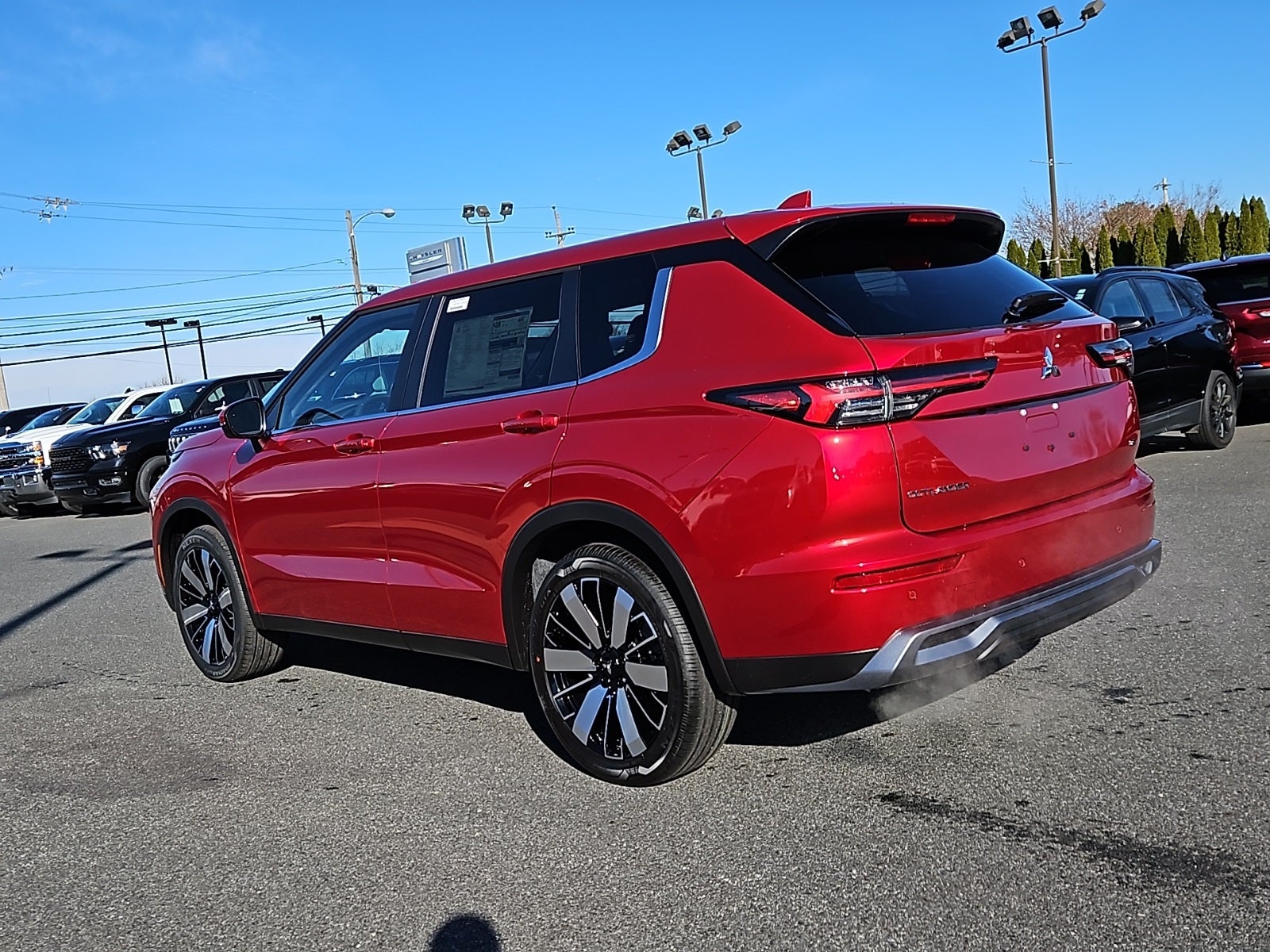 2025 Mitsubishi Outlander SE