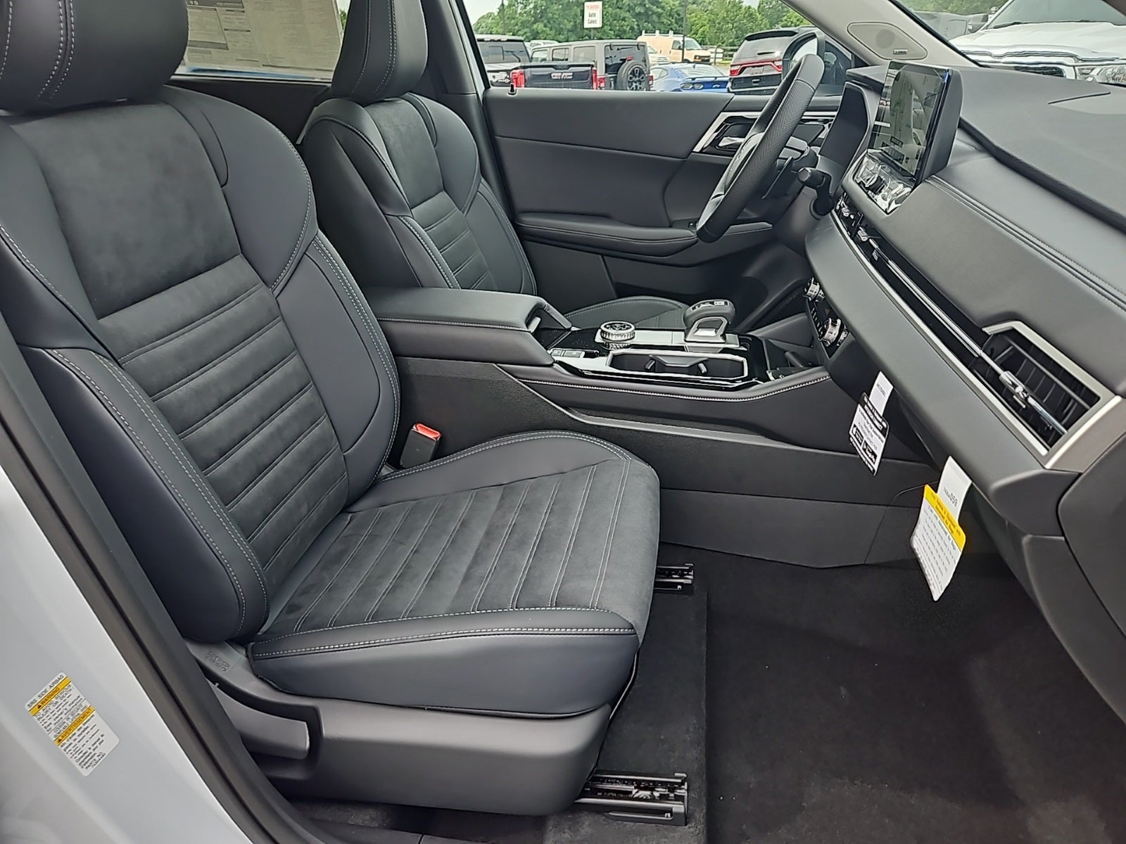 2025 Mitsubishi Outlander Trail Edition