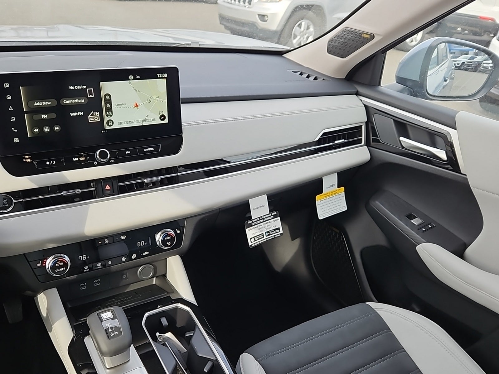 2026 Mitsubishi Outlander SE