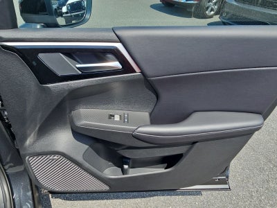 2026 Mitsubishi Outlander LE