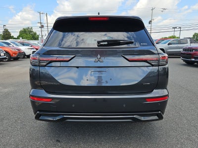 2026 Mitsubishi Outlander LE