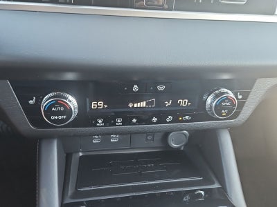 2026 Mitsubishi Outlander LE