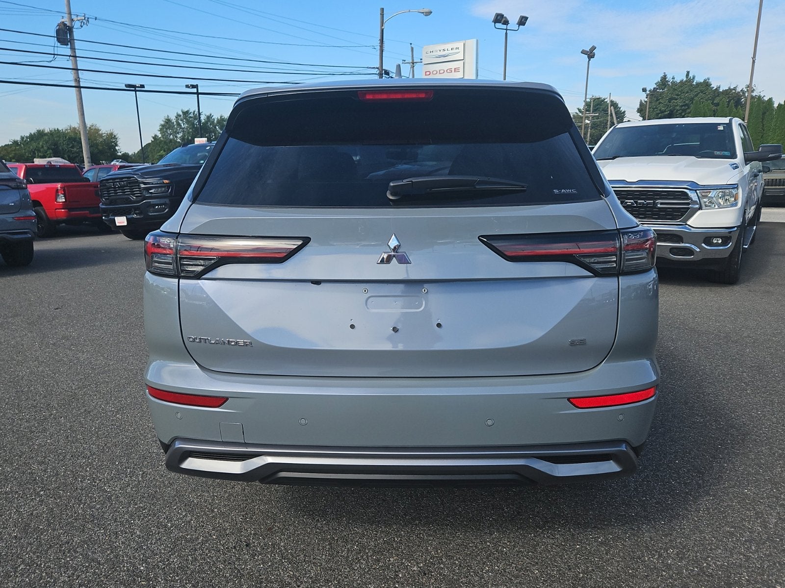 2026 Mitsubishi Outlander SE