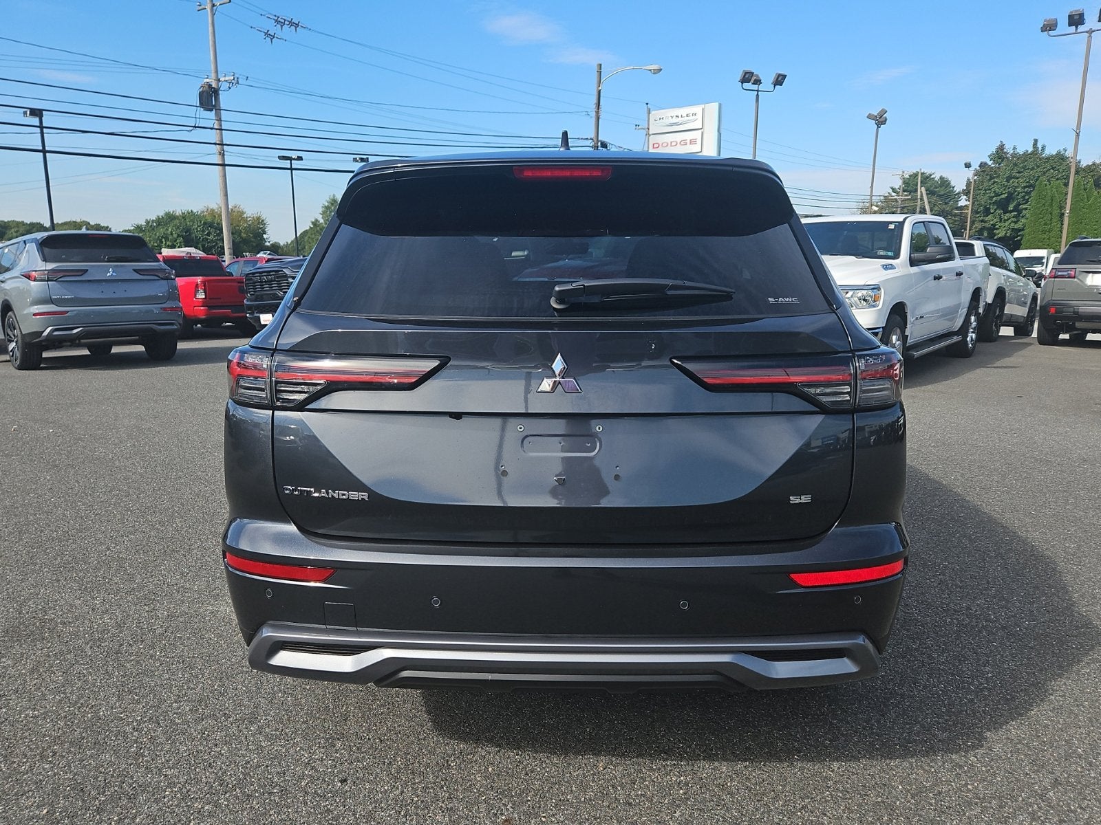 2026 Mitsubishi Outlander SE