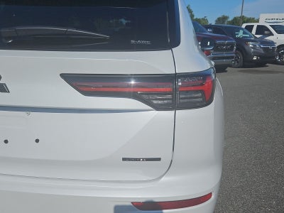 2026 Mitsubishi Outlander LE