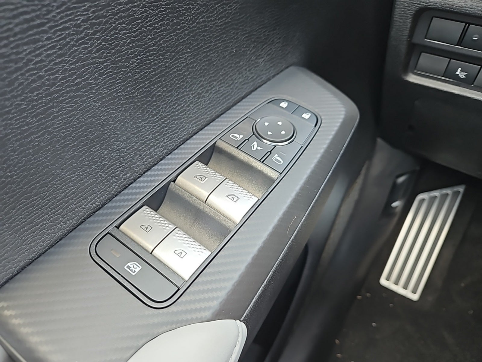 2025 Mitsubishi Outlander Platinum Edition