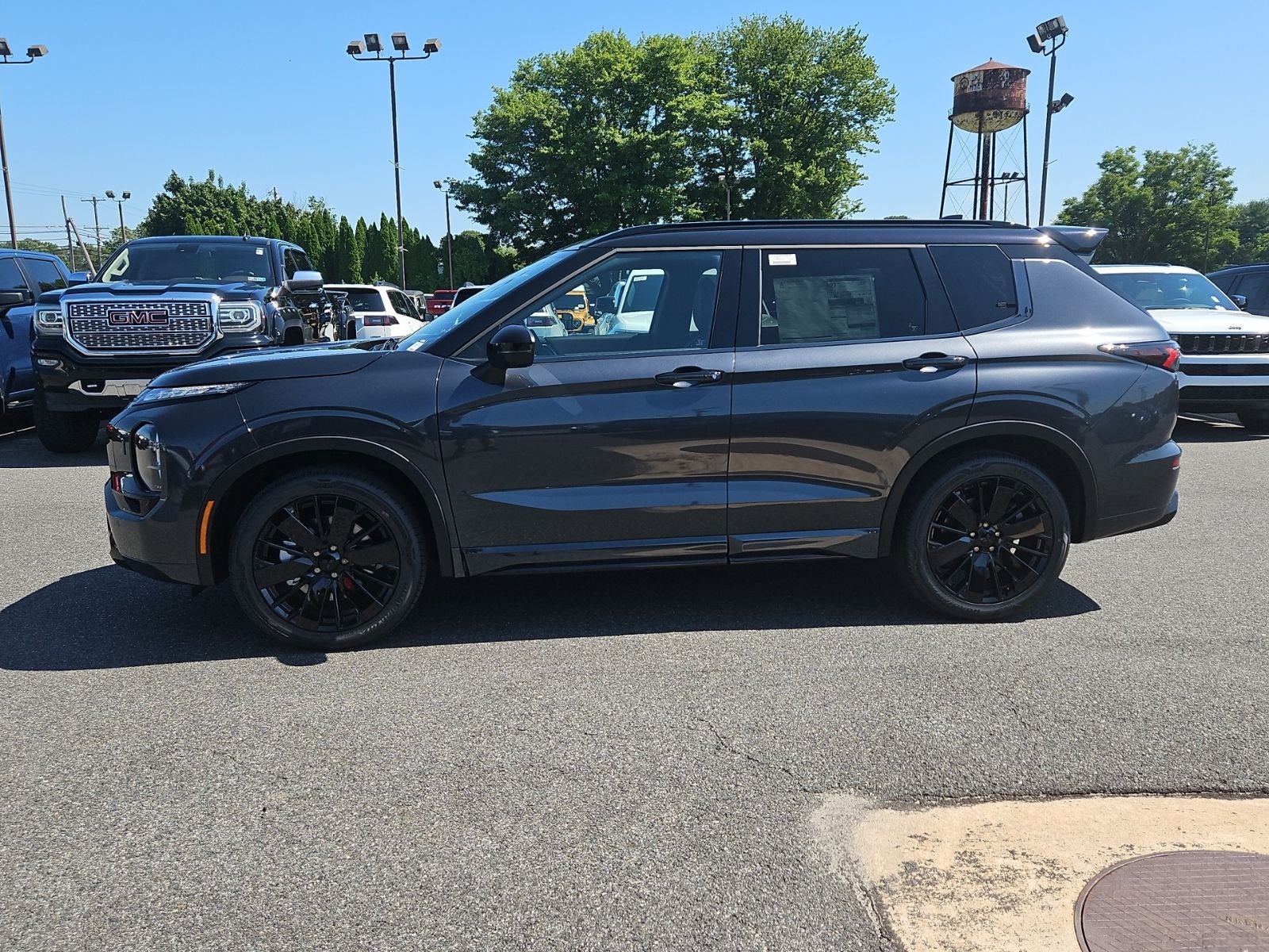 2026 Mitsubishi Outlander Black Edition