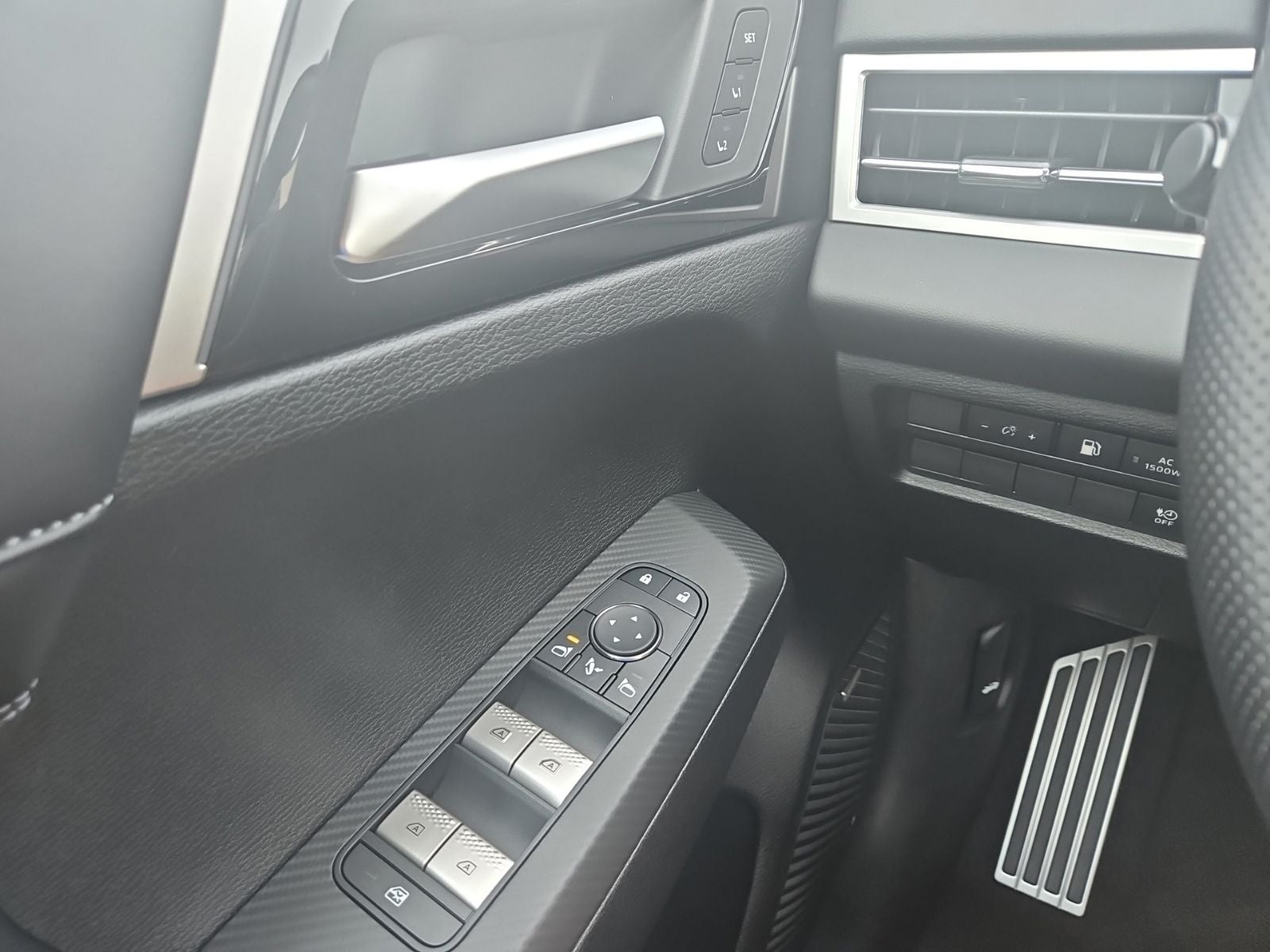 2026 Mitsubishi Outlander Plug-In Hybrid SEL
