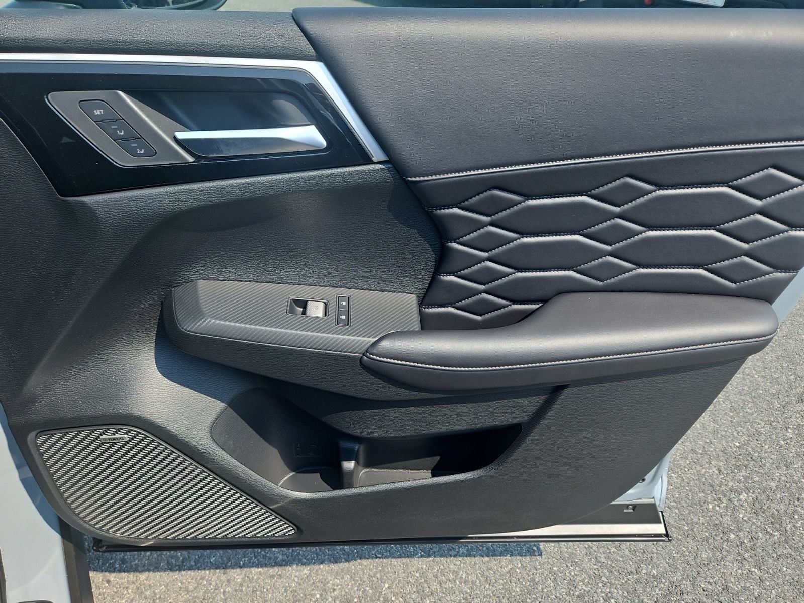 2026 Mitsubishi Outlander Plug-In Hybrid SEL