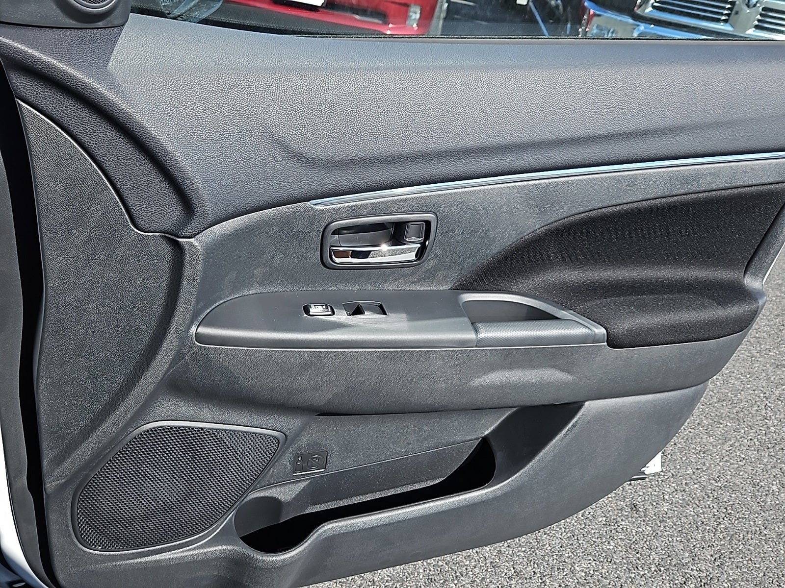 2025 Mitsubishi Outlander Sport ES