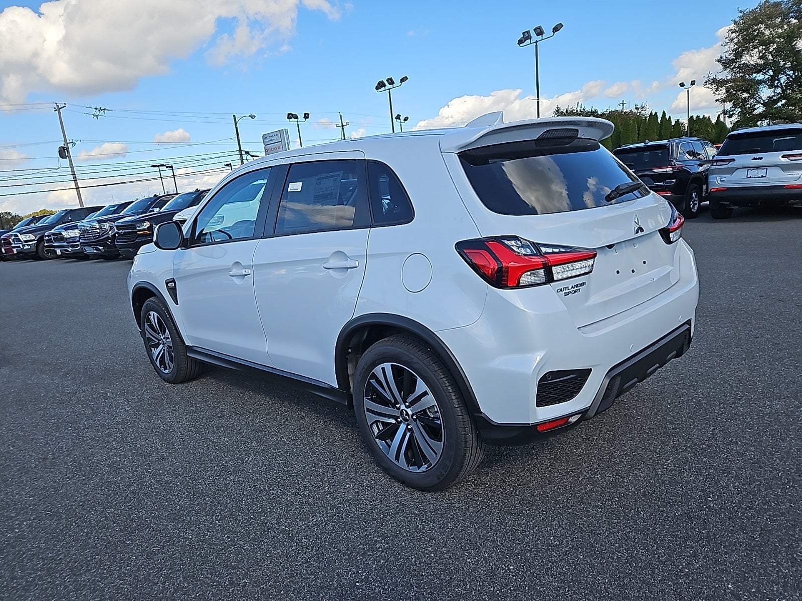 2025 Mitsubishi Outlander Sport ES