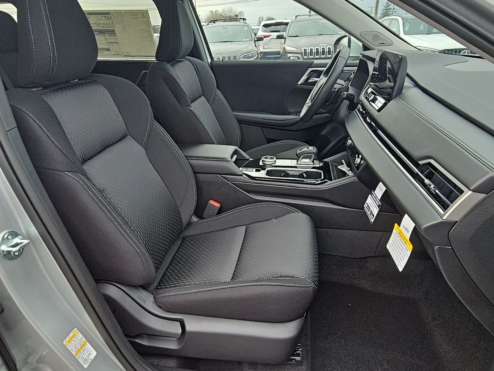 2026 Mitsubishi Outlander ES