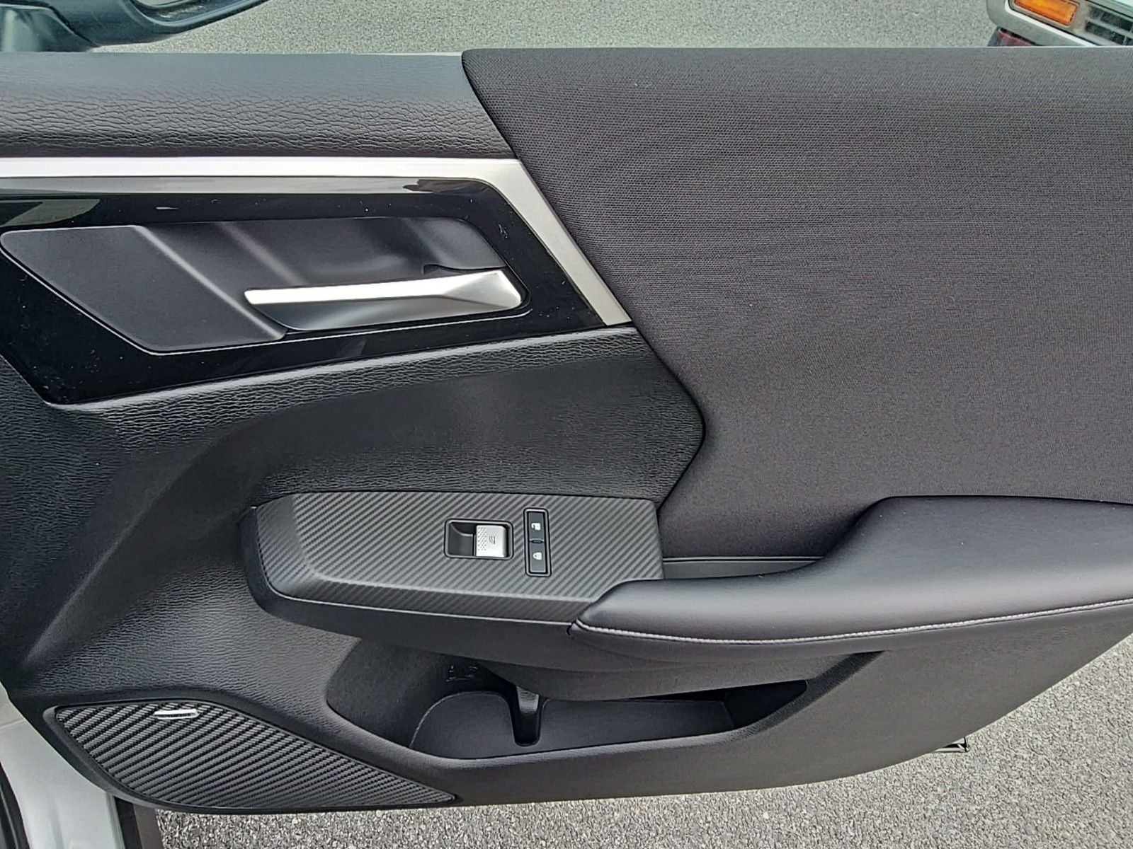 2026 Mitsubishi Outlander ES