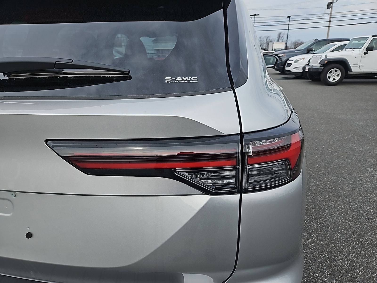 2026 Mitsubishi Outlander ES