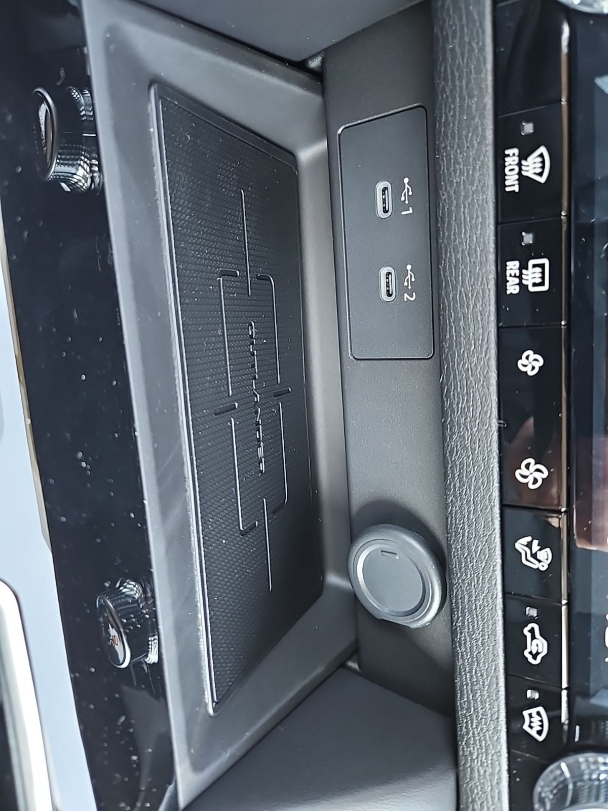 2026 Mitsubishi Outlander ES