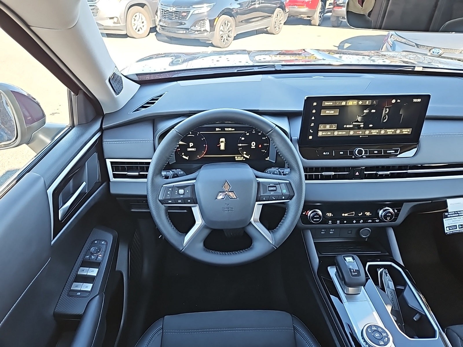 2025 Mitsubishi Outlander SE