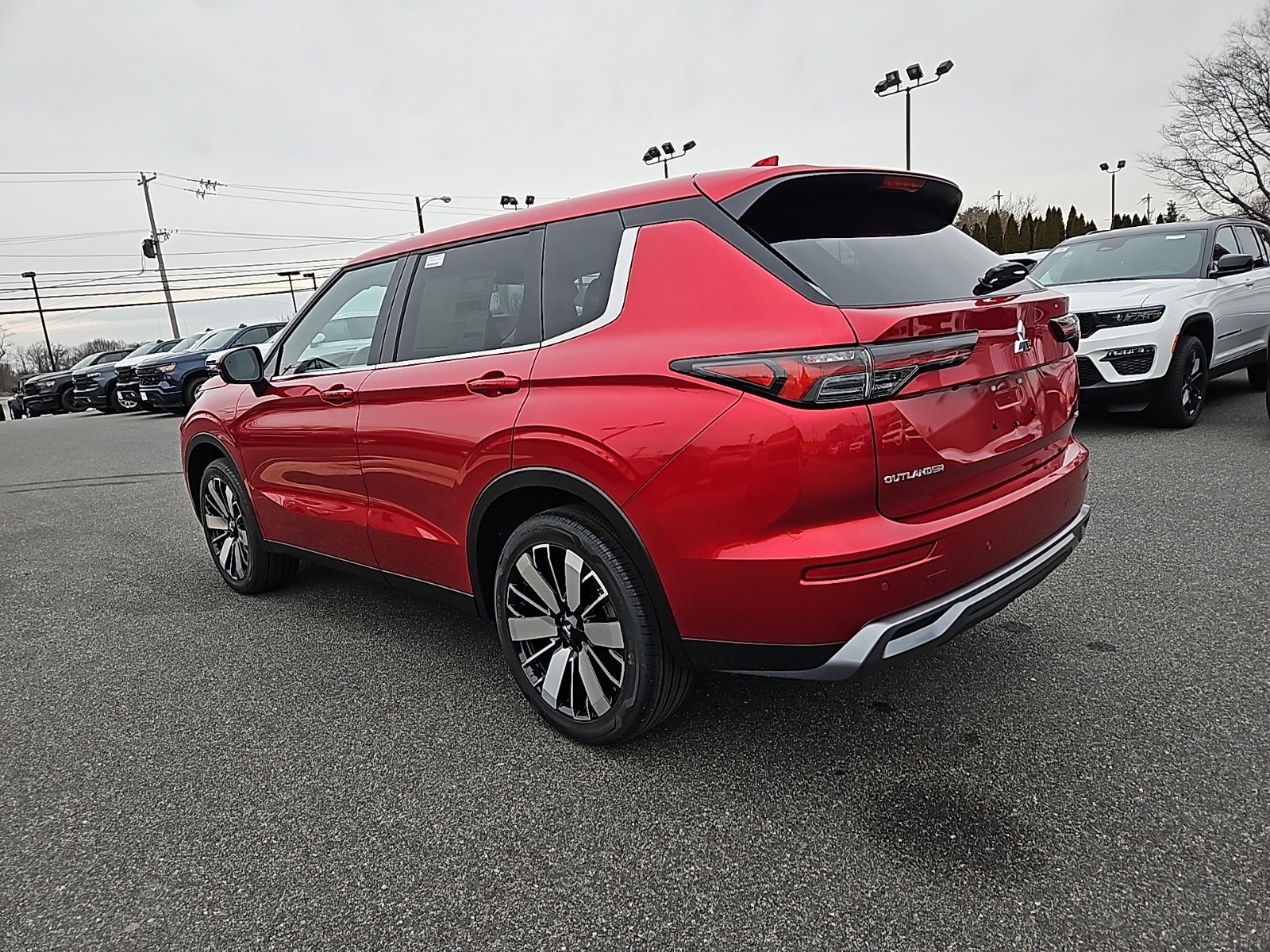 2026 Mitsubishi Outlander SE