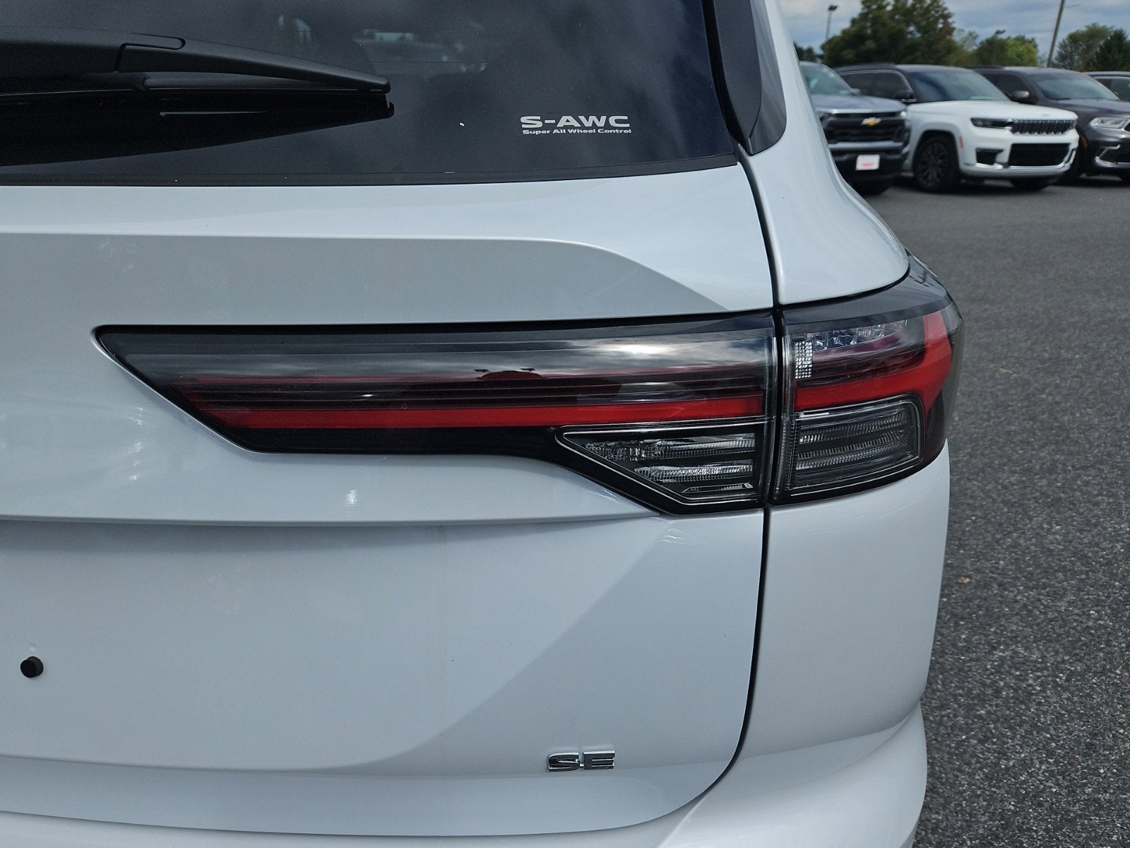 2026 Mitsubishi Outlander SE