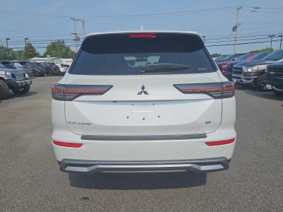 2026 Mitsubishi Outlander SE