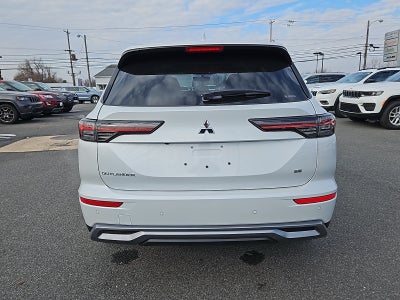 2026 Mitsubishi Outlander SE