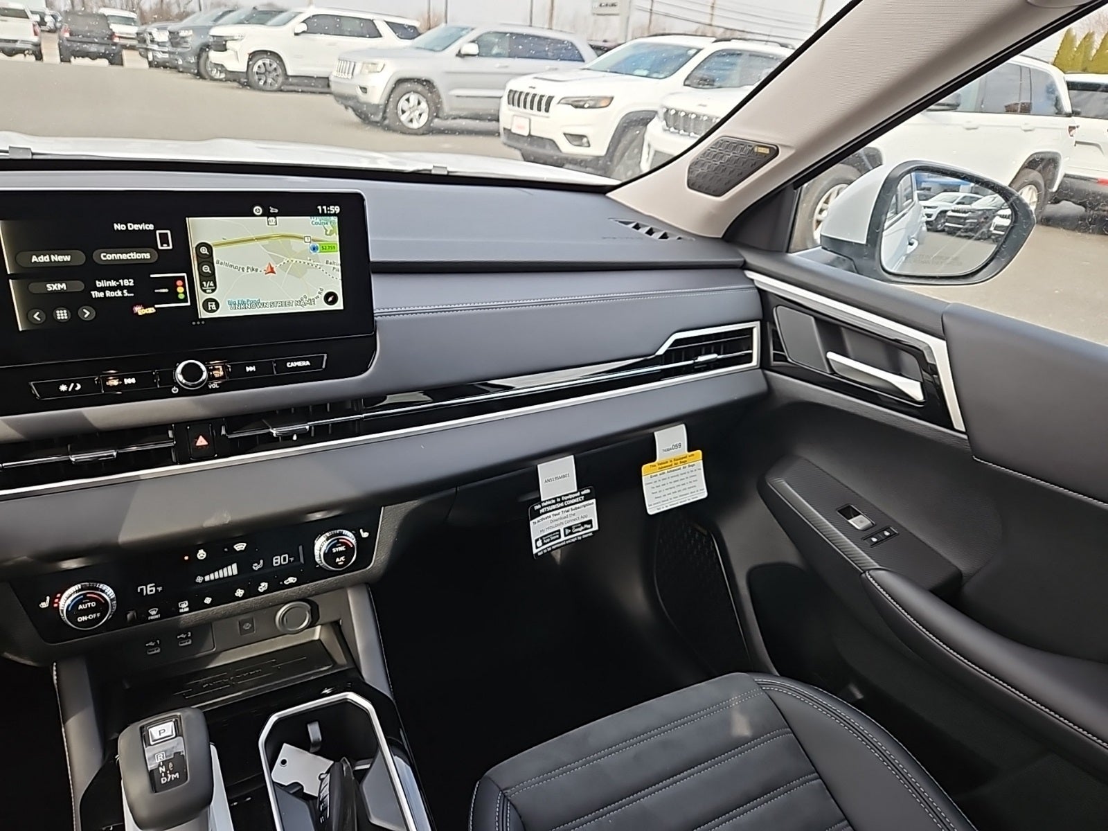 2026 Mitsubishi Outlander SE