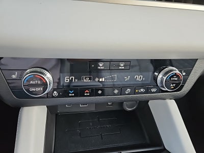 2025 Mitsubishi Outlander Plug-In Hybrid SEL