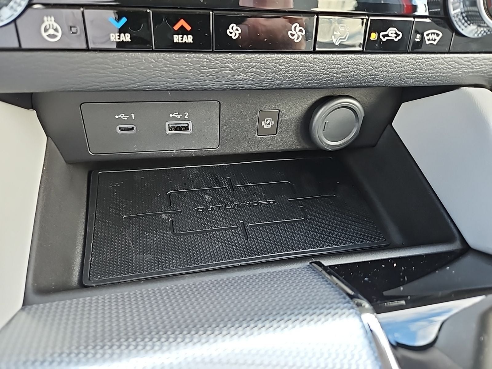 2025 Mitsubishi Outlander Plug-In Hybrid SEL