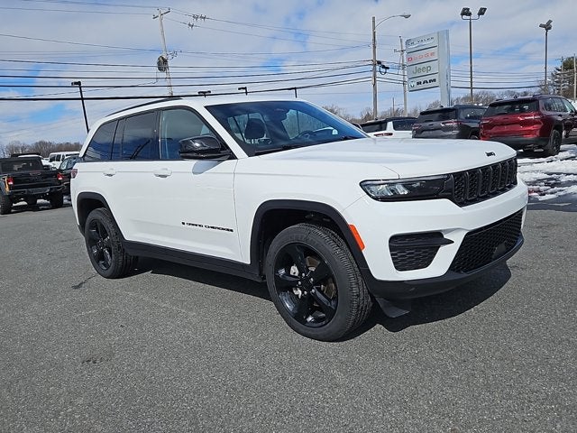 2023 Jeep Grand Cherokee Altitude