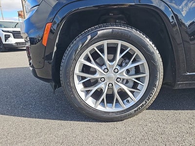 2023 Jeep Grand Cherokee Summit
