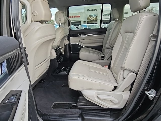 2022 Jeep Wagoneer Series III