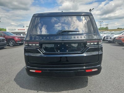 2022 Jeep Grand Wagoneer Series II Obsidian