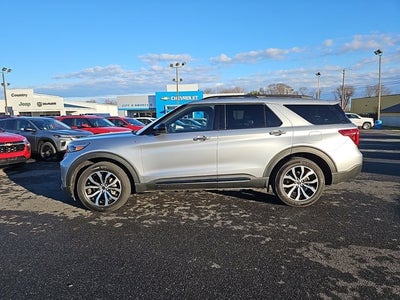2022 Ford Explorer ST-Line