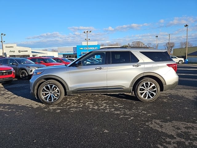 2022 Ford Explorer ST-Line