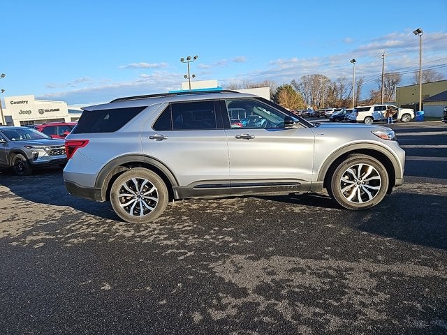 2022 Ford Explorer ST-Line