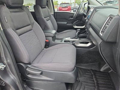 2024 Nissan Frontier SV
