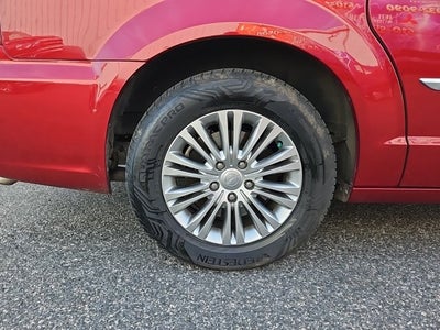 2016 Chrysler Town & Country Touring-L Anniversary Edition