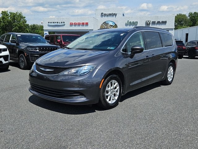 2020 Chrysler Voyager LX