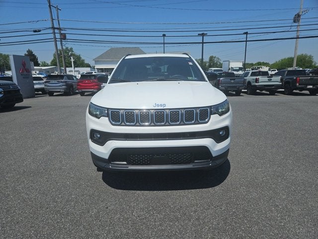 2023 Jeep Compass Latitude Lux